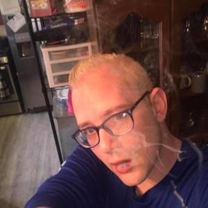 Meet your Posher, Raymond